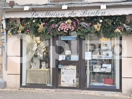 location commerce montlucon 03100 90m²