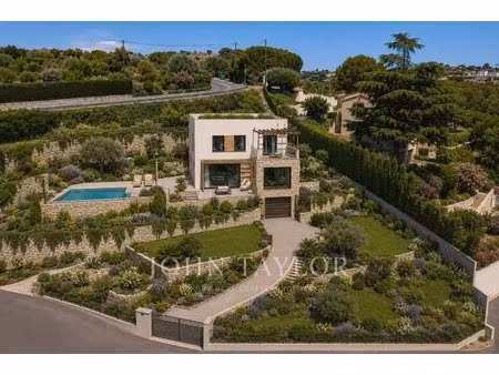 terrain avec permis de construire à pied des commodités et vue mer