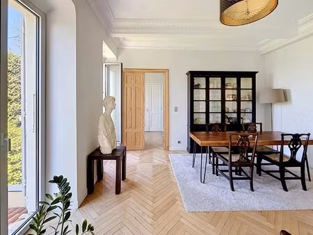 parc louisa  appartement de caractère au cœur d'une demeude emblématique