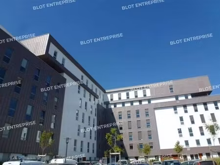 location bureaux 388 m²