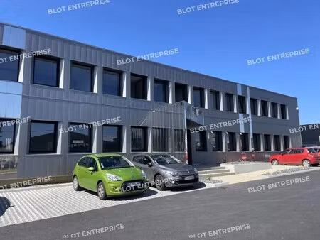 location bureaux 327 m²