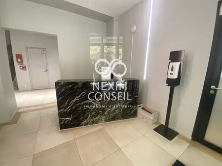 location bureaux 200 m² à 680 m²