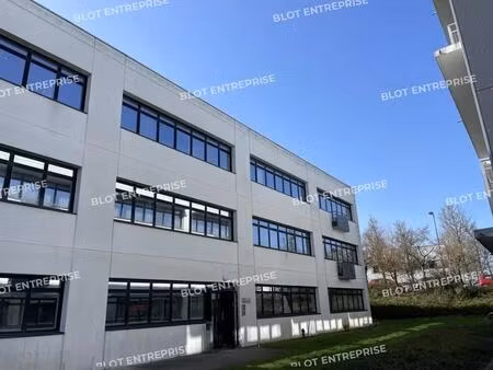 location bureaux 402 m²