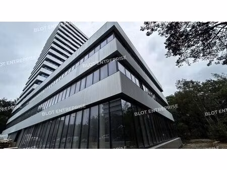 location bureaux 769 m²