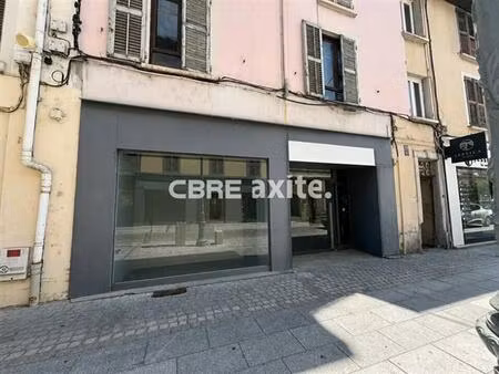 location commerce albertville 203 m²