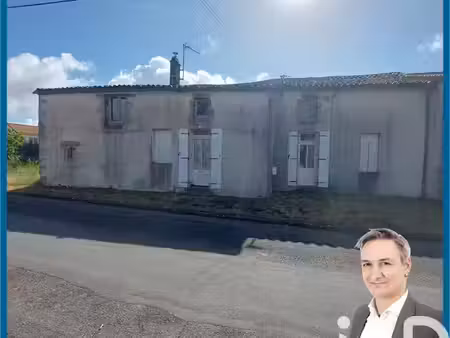 vente maison 5 pièces 80 m² à saint-laurent-sur-sèvre (85290)  77 000 €