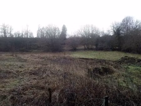 terrain dominant avec vue