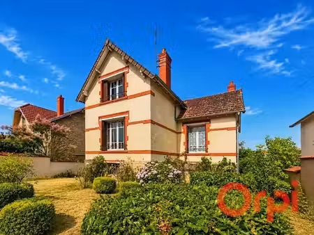 vente maison 4 pièces 87.8 m² à saint-amand-montrond (18200)  93 000 €