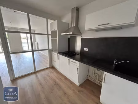 appartement à louer 3 pièces 70.43 m² - laval (53) - 780€