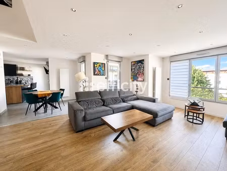 appartement 5 pièces - 117 m²