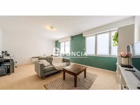 appartement t2 avec place de parking privative