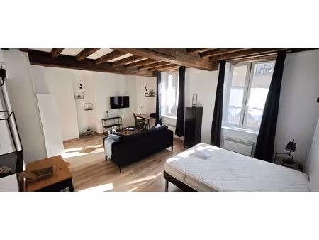 studio meublé 34m2 sh rue du théâtre 08000 charleville mézières