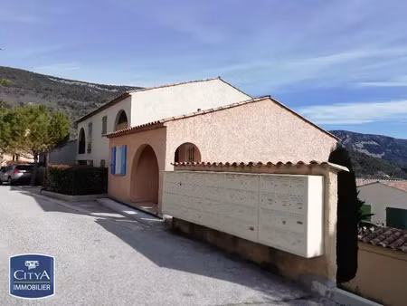 appartement à louer 3 pièces 45.84 m² - bargemon (83) - 650€