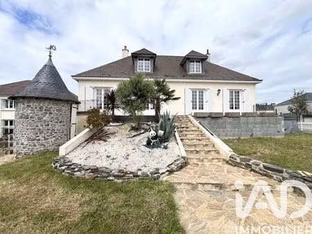 pavillon à argentré (53210)