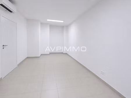bureau professionnel à vendre saint-cyr-sur-mer centre-ville