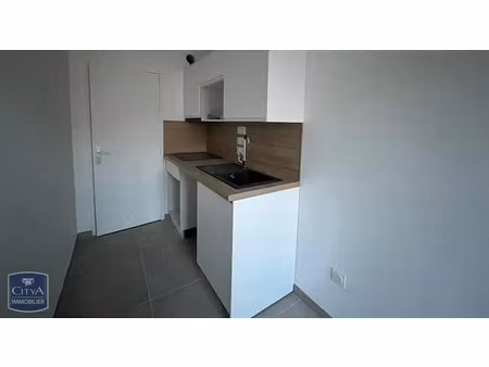 appartement à louer 2 pièces 61.7 m² - chambéry (73) - 735€