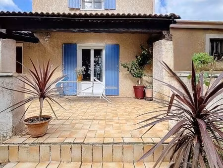 villa 115 m² - terrain 2 136 m² - double salon - carport -fort potentiel - saint maximin..