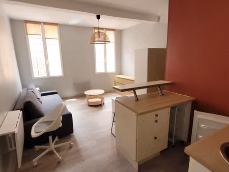 location appartement 1 pièce 22 m² à aix-en-provence (13100)