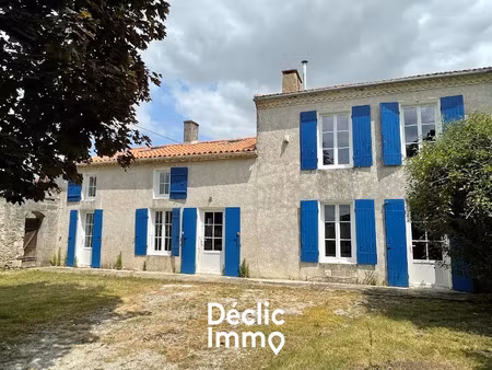 vente maison 8 pièces 338 m² à chervettes (17380)  184 500 €