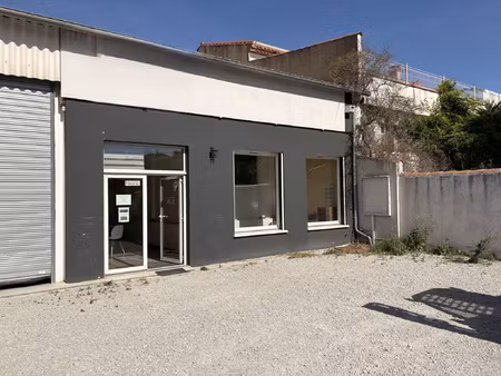 zone industrielle  local en parfait état 100m2