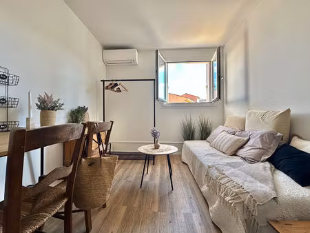 salon de provence- studio meuble - 16.40 m2 - bail 9 mois