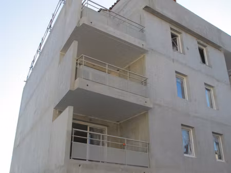 location t2 - quartier jonquieres