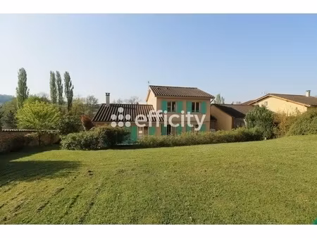 maison 8 pièces - 146 m²