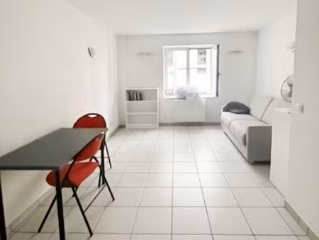 location appartement 2 pièces 28m² lyon 9ème