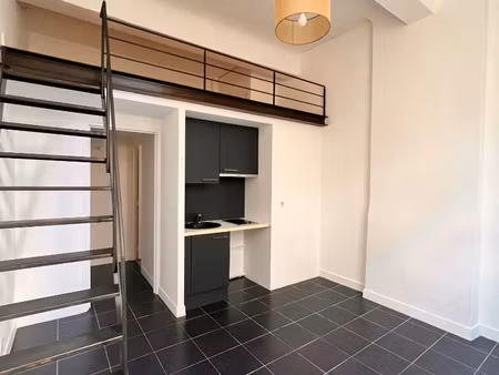 location appartement 1 pièce 20 m² à aix-en-provence (13100)