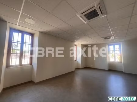 location local professionnel 552m² les abrets en dauphine 38490