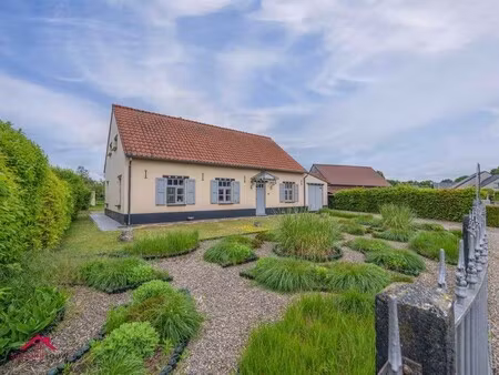 karaktervolle  vrijstaande woning op riant perceel