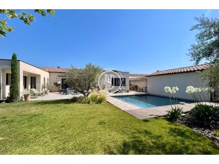 villa saint-rémy-de-provence - 3 chambres - 161m²