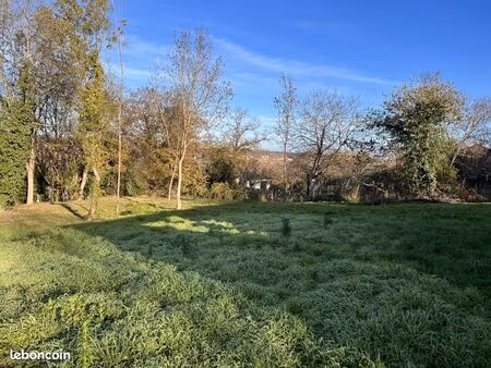 terrain à bâtir de 1010 m2 au prix de 80000 à magnac-sur-touvre (16)