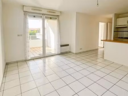 location appartement 3 pièces 56m² mont de marsan 40000