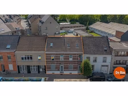 erembodegem- veelzijdige eigendom met afzonderlijk woondeel!