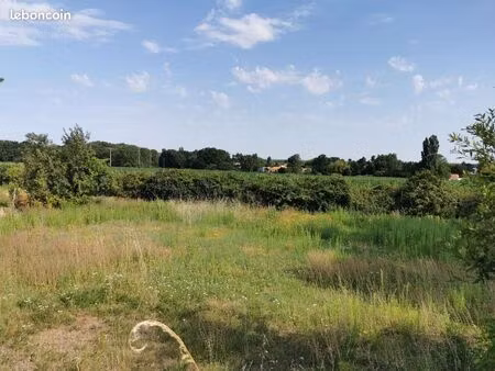 terrain à bâtir de 321 m² à la rochelle (17)