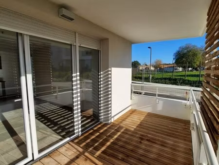 location appartement 3 pièces 61m² bassens 33530