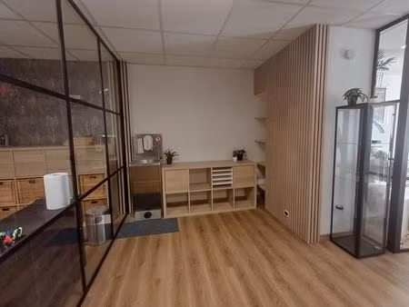 location local commercial 63m² mont de marsan 40000