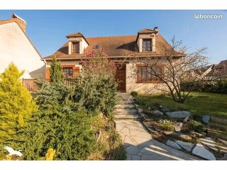 pavillon 7 pièces 124 m²