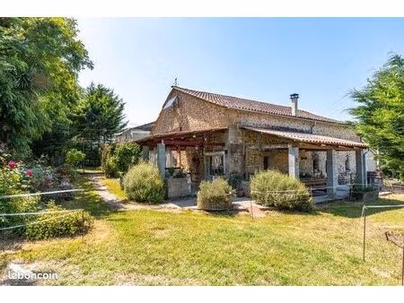 ferme 4 pièces 236 m²