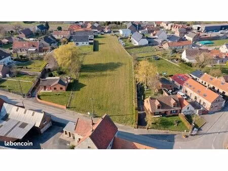 terrain 831 m² cuvillers
