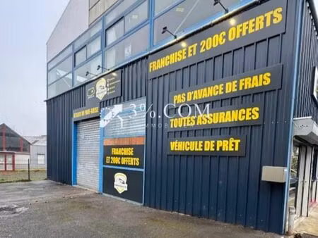 immeuble 25 pièces 725 m²