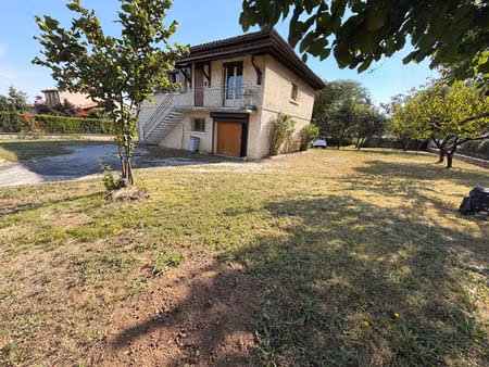maison à proximité de cognac : 4 pièce(s) 85.5 m2
