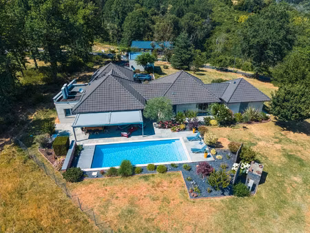 vente maison 7 pièces 175 m2 à meyssac