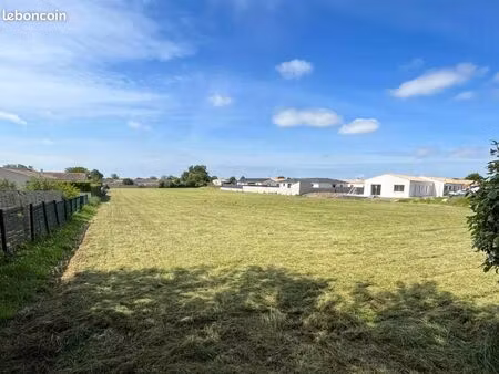 terrain 513 m² semussac