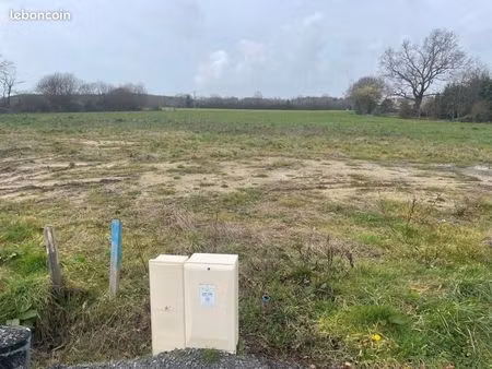 terrain 358 m² paulx