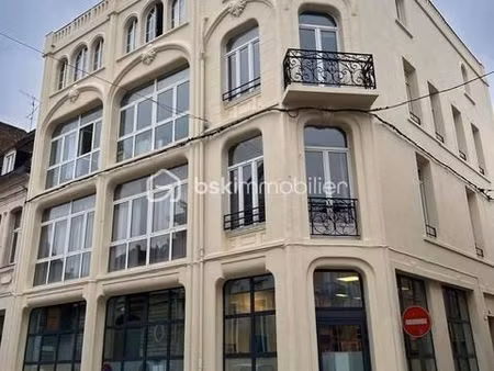 immeuble 25 pièces 400 m²