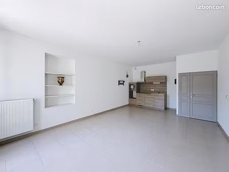 appartement 3 pièces 70 m²