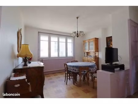 appartement 3 pièces 52 m²
