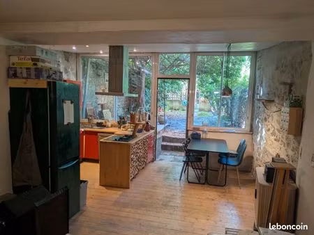 maison de ville avec dépendance